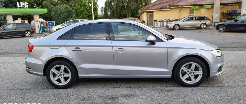 Audi A3 cena 71900 przebieg: 143600, rok produkcji 2018 z Wojkowice małe 211